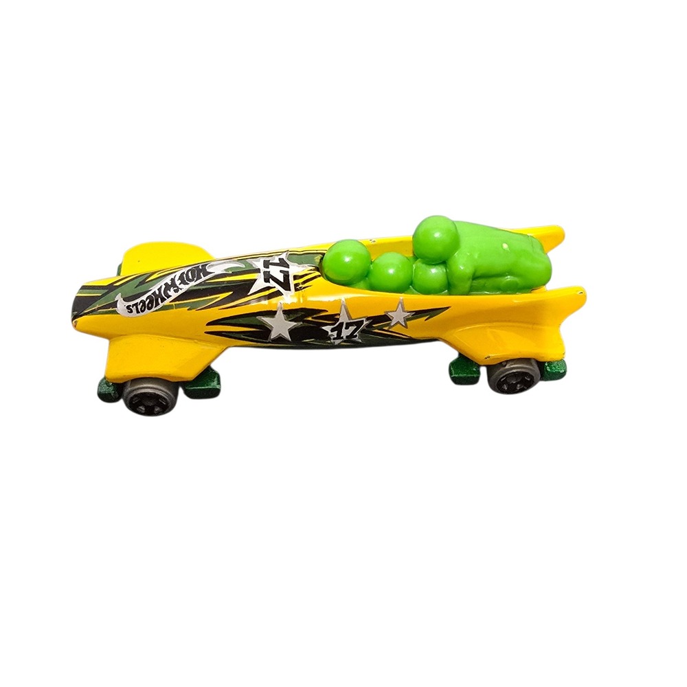 Hot‎ Wheels Bobsled Yellow Green #17 Winter Sports Diecast Car 2014 Mattel CFG94